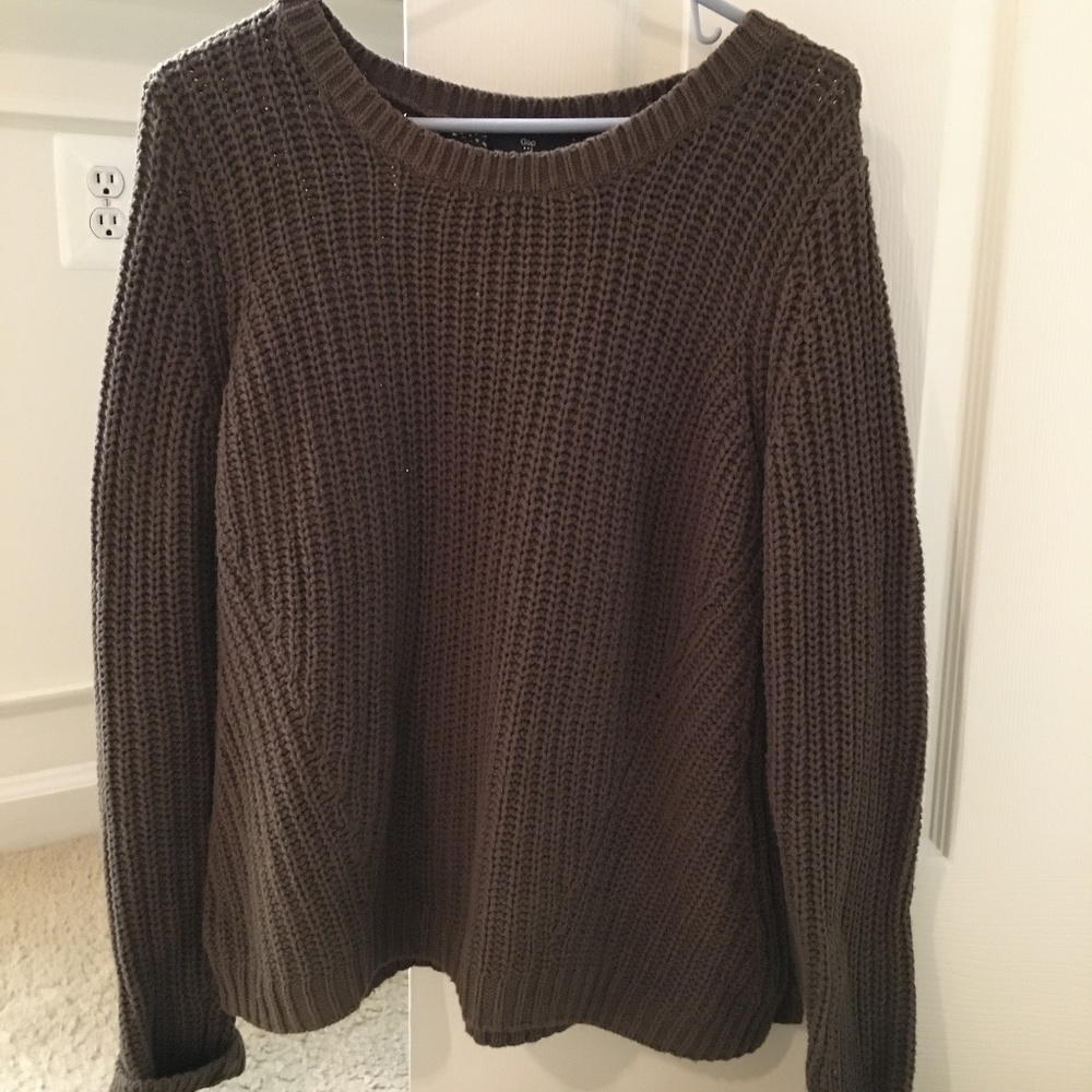 GAP army green sweater